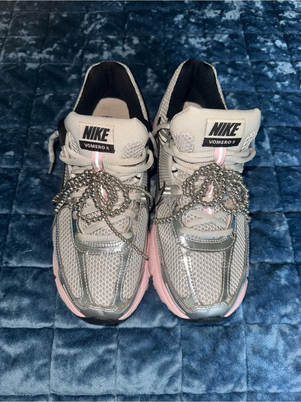 Nike Women's Silver and Pink Mesh Sneakers